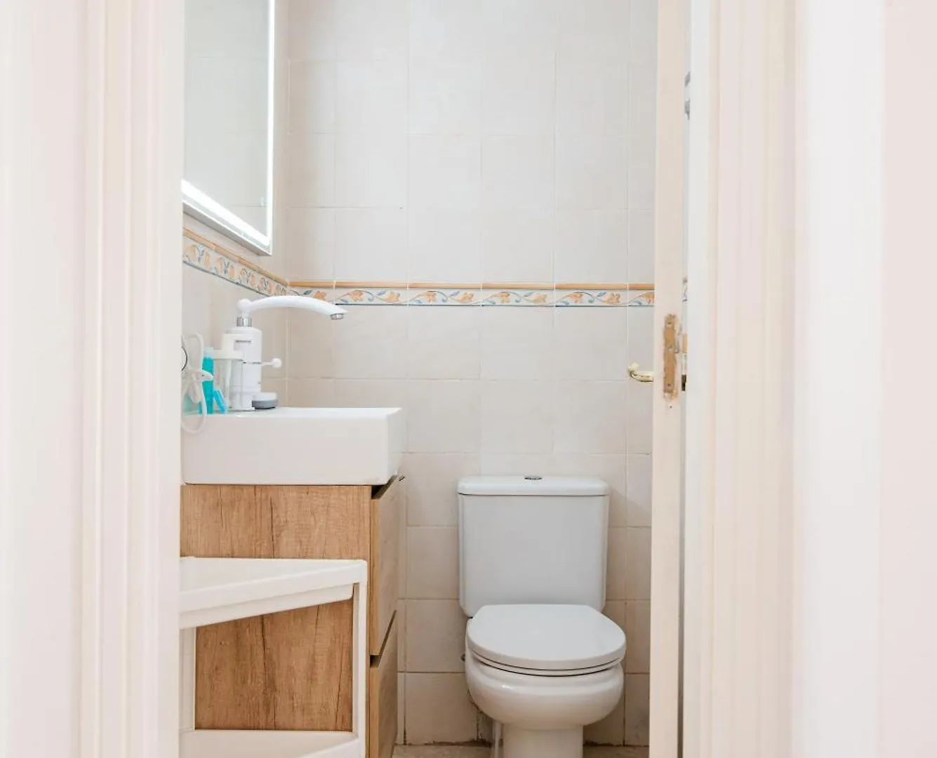 Comfortable 4-Bedroom Villa With Private Gardens Costa Adeje  0*, Costa Adeje (Tenerife) Spain