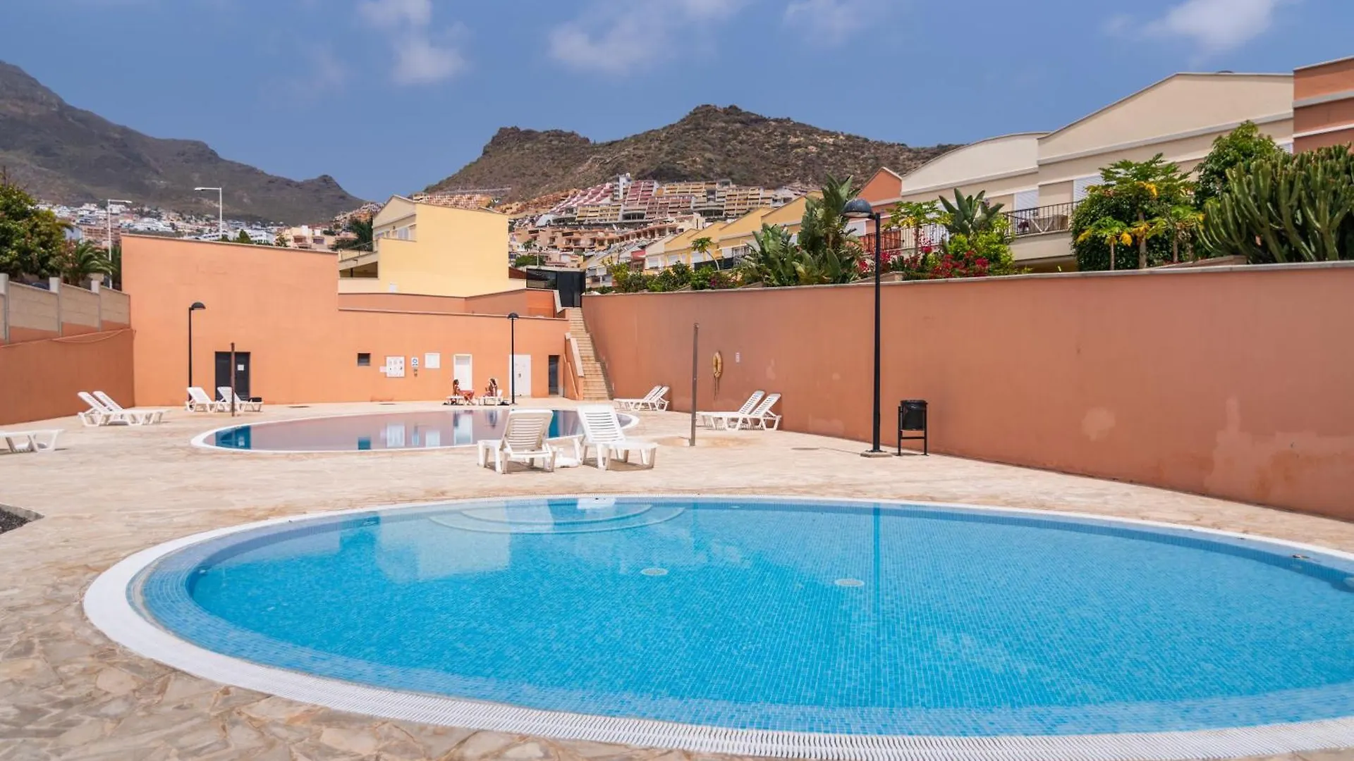 Comfortable 4-Bedroom Villa With Private Gardens Costa Adeje
